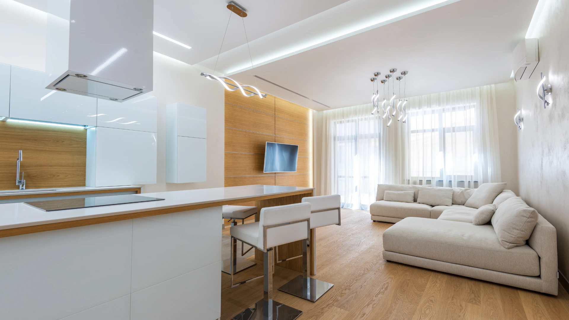 TVS Emerald Altura